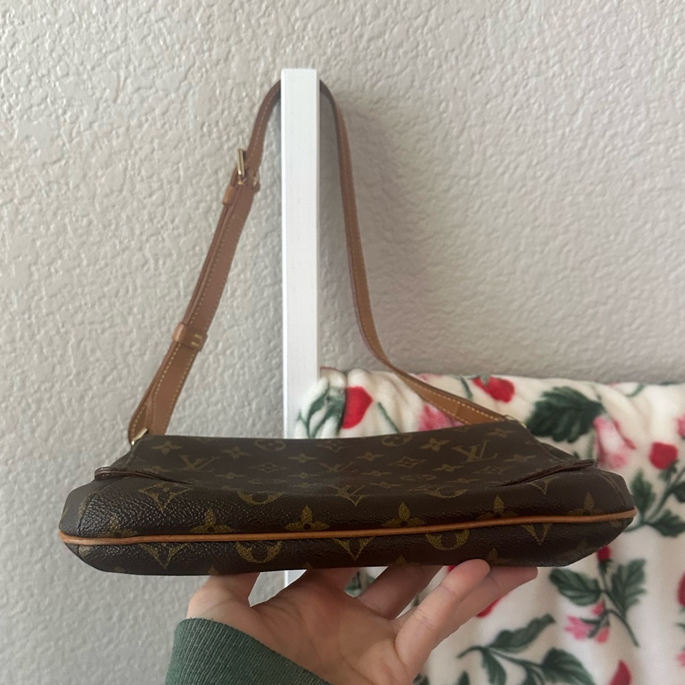 Louis Vuitton Monogram Musette Tango Bag - Picture 5 of 16